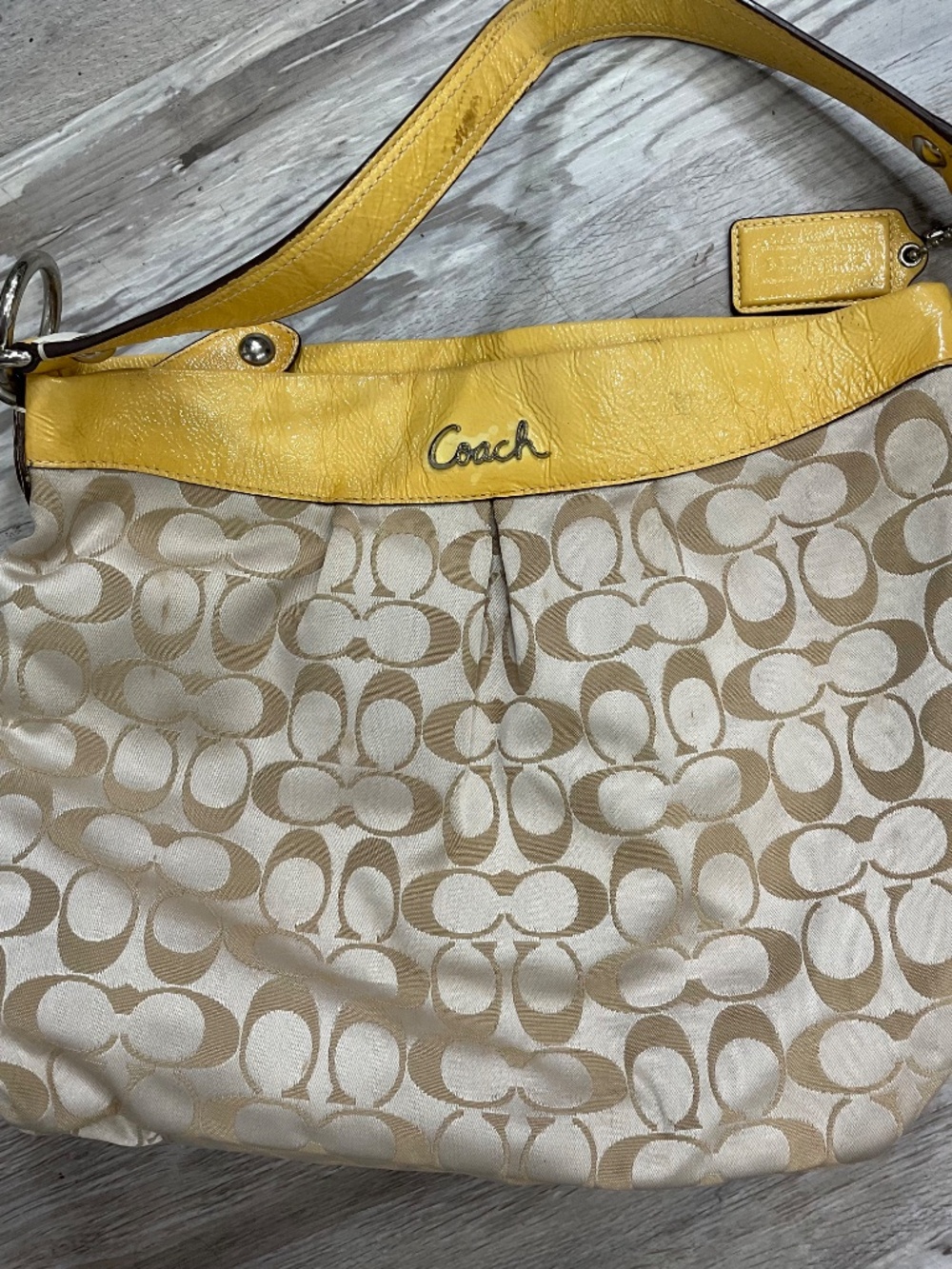 Coach - Picture 2 of 5